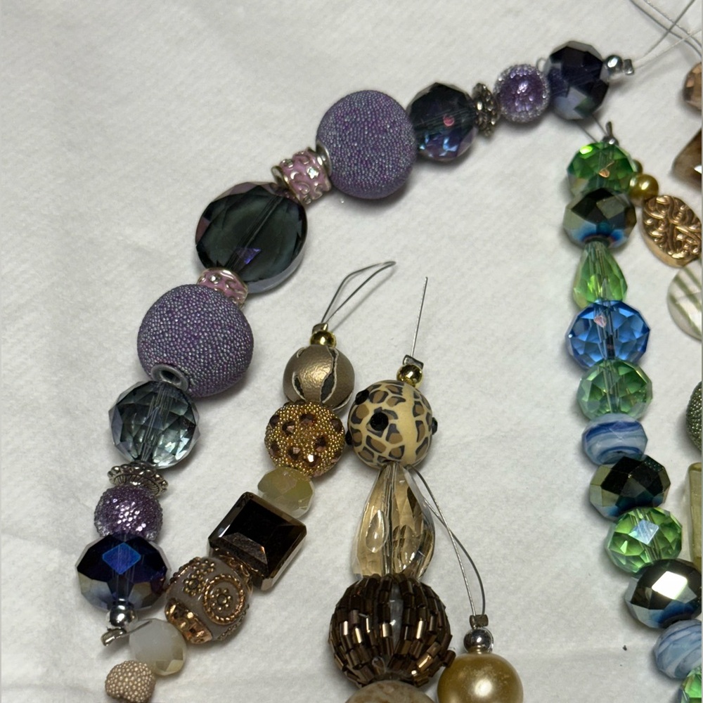 Beads Bundle NWOT Lot of 11 Strands of Assorted Jumbo Glass Metal Ceramic Beads - Picture 6 of 8